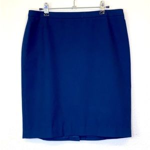 Loft Skirt in women's size 6